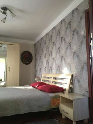 Апартаменты Апартаменты на Русановке Киев Апартаменты-2